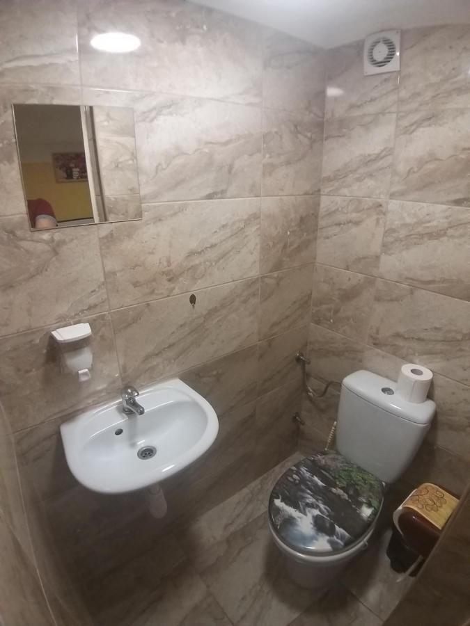 Deniz Guesthouse Budapest Bagian luar foto