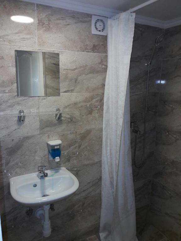 Deniz Guesthouse Budapest Bagian luar foto